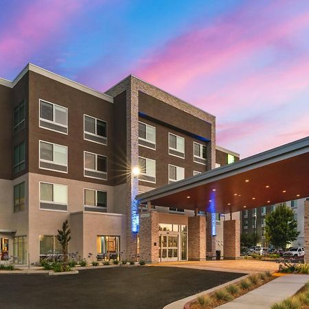 Holiday Inn Express & Suites - Suisun City By Ihg Dış mekan fotoğraf