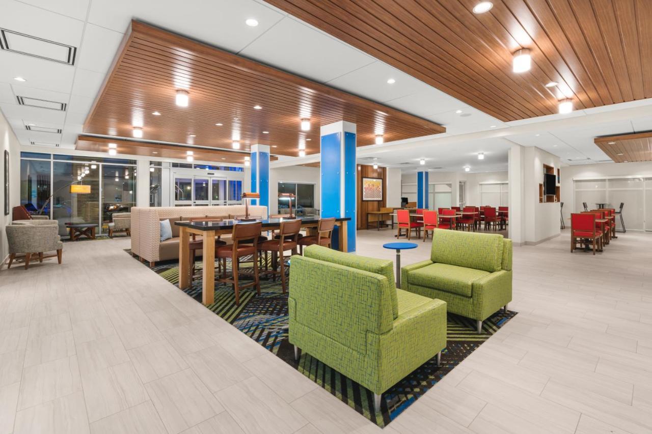 Holiday Inn Express & Suites - Suisun City By Ihg Dış mekan fotoğraf