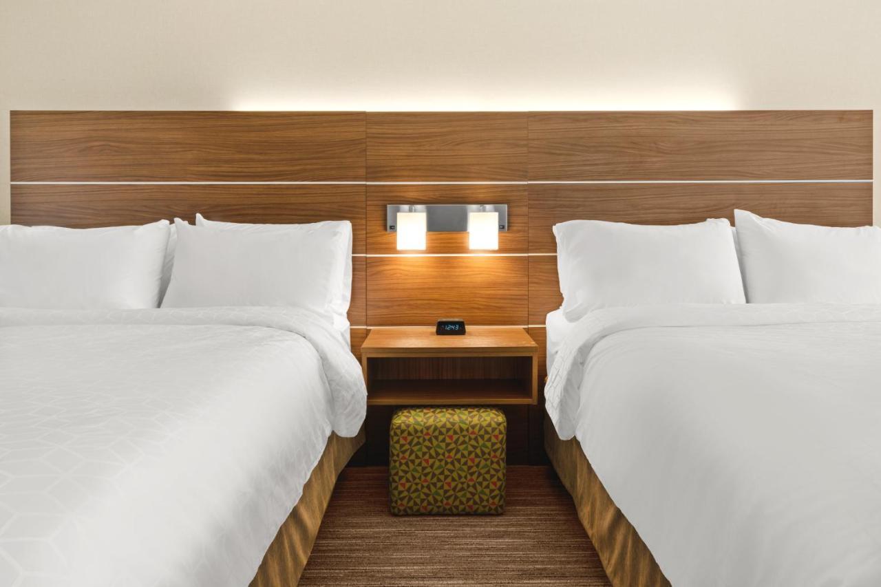 Holiday Inn Express & Suites - Suisun City By Ihg Dış mekan fotoğraf