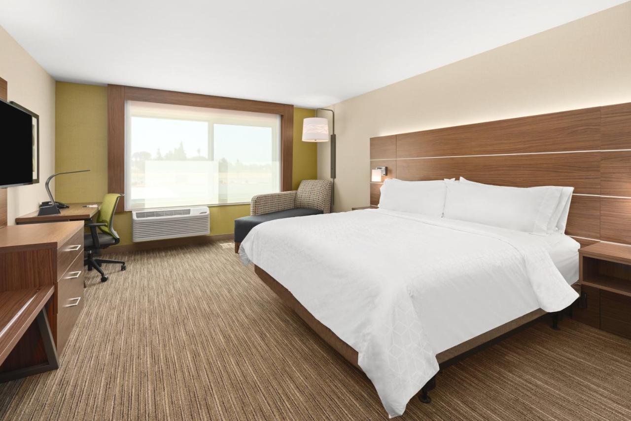 Holiday Inn Express & Suites - Suisun City By Ihg Dış mekan fotoğraf