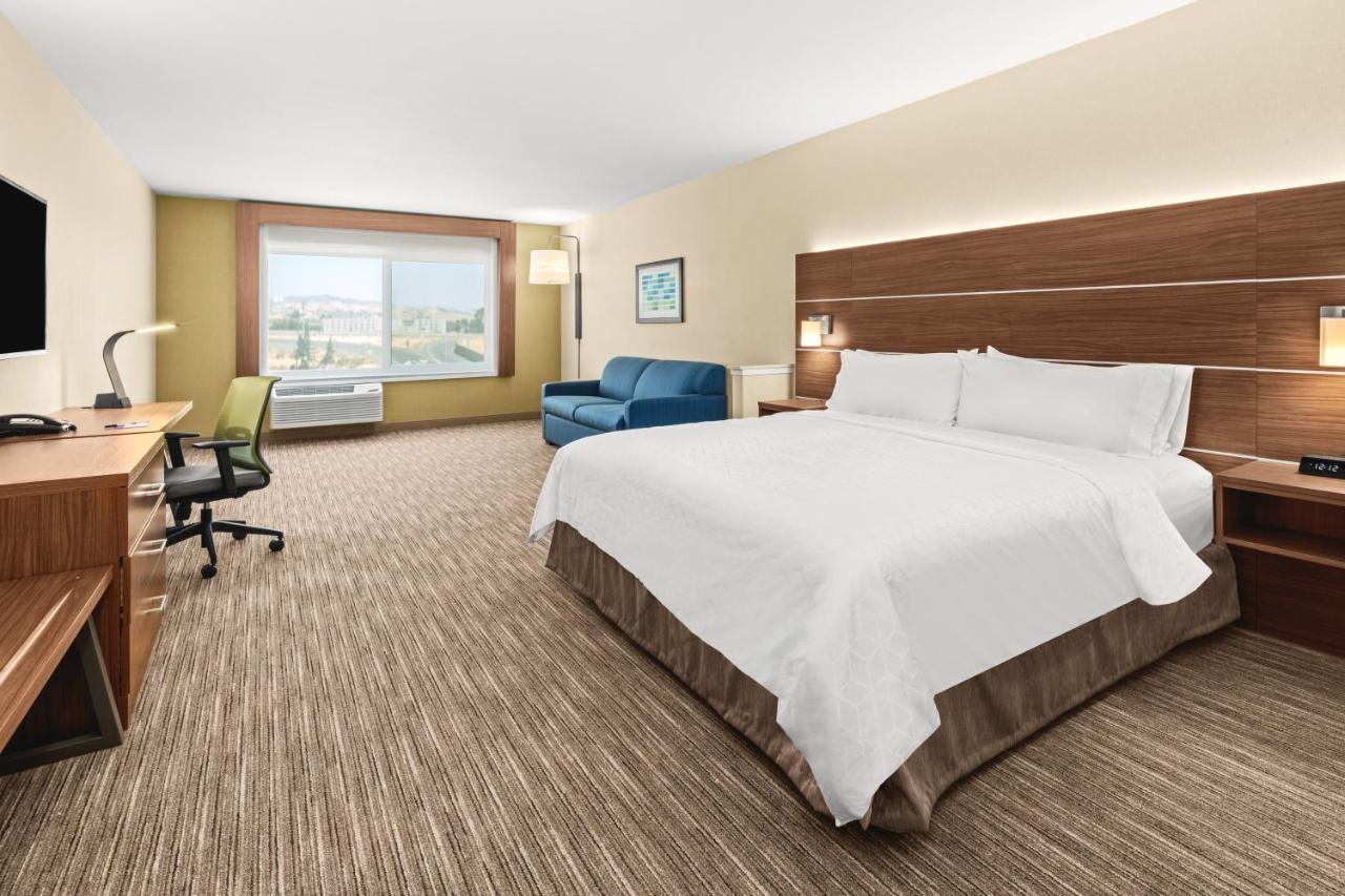 Holiday Inn Express & Suites - Suisun City By Ihg Dış mekan fotoğraf
