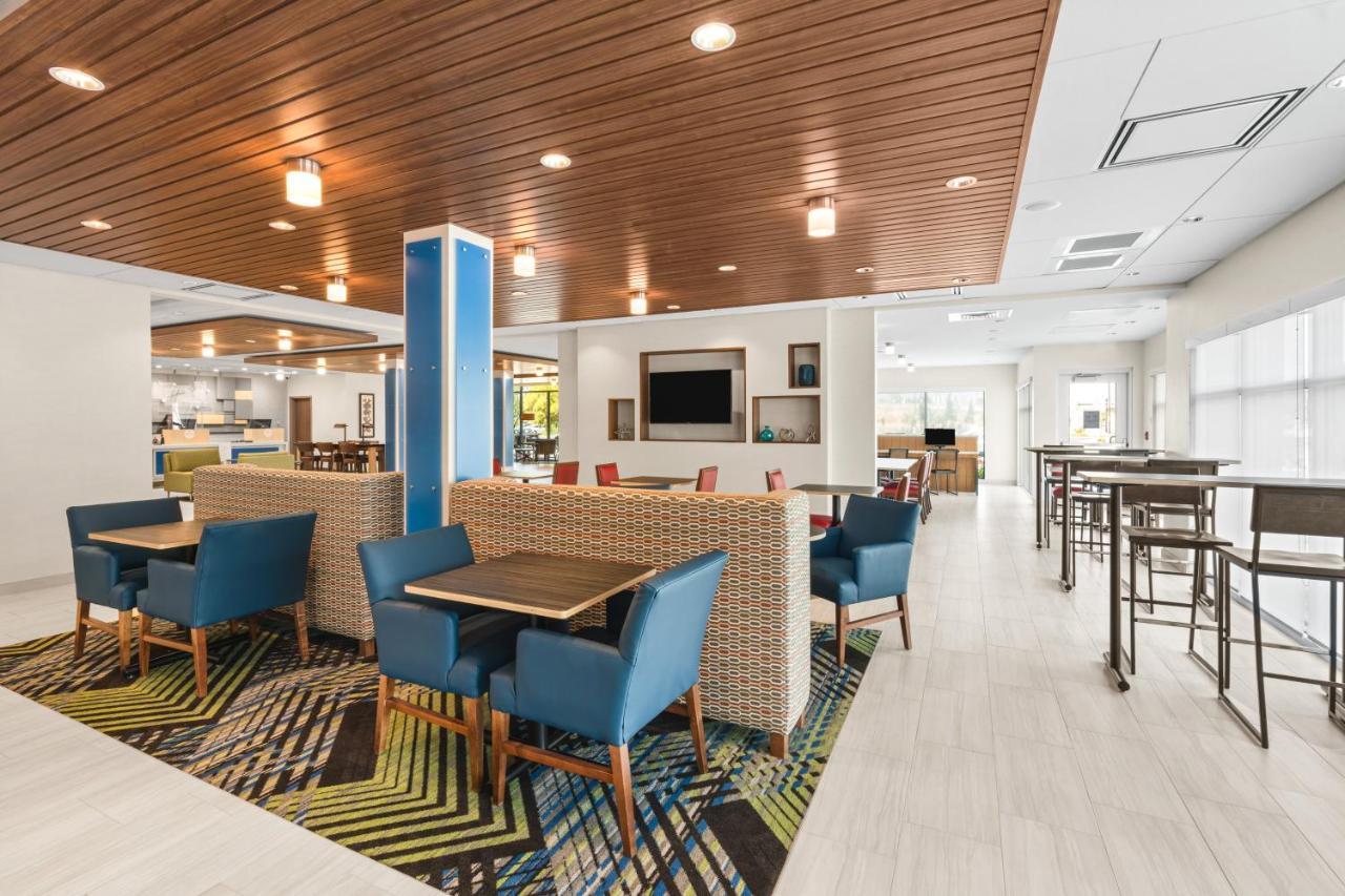 Holiday Inn Express & Suites - Suisun City By Ihg Dış mekan fotoğraf