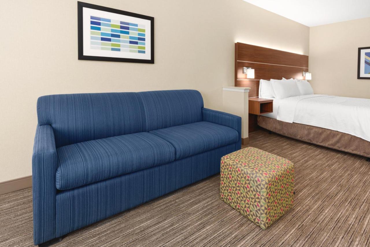 Holiday Inn Express & Suites - Suisun City By Ihg Dış mekan fotoğraf